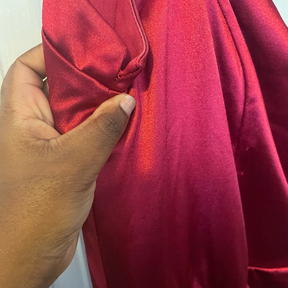 Red windsor dress with lace up back - Picture 3 of 5